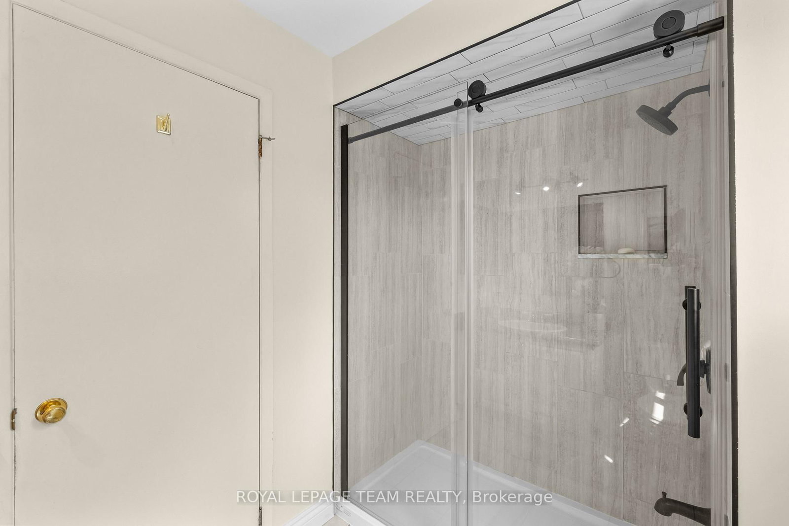1040 Karsh Drive • Ottawa, ON photo 30