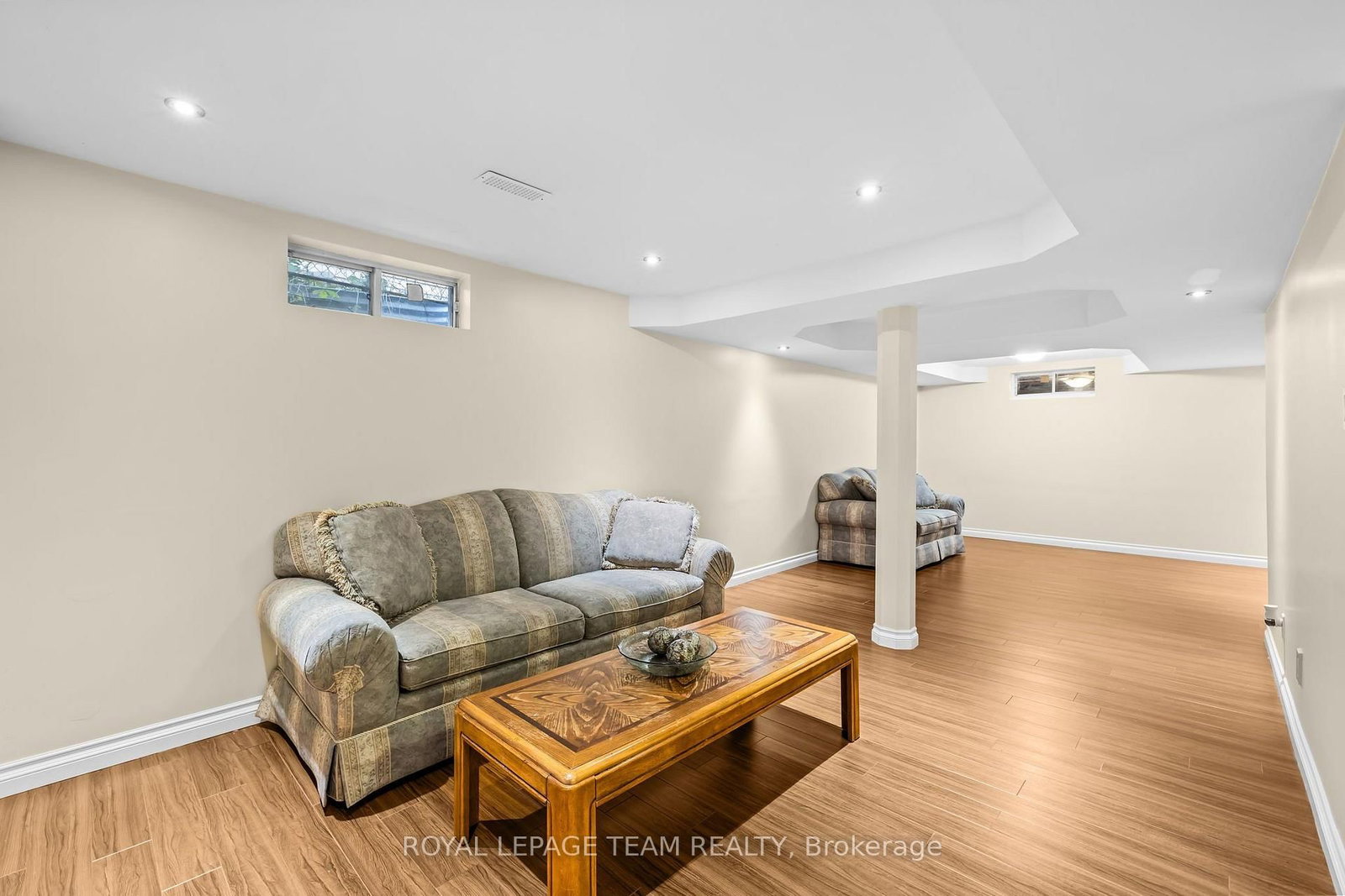 1040 Karsh Drive • Ottawa, ON photo 32