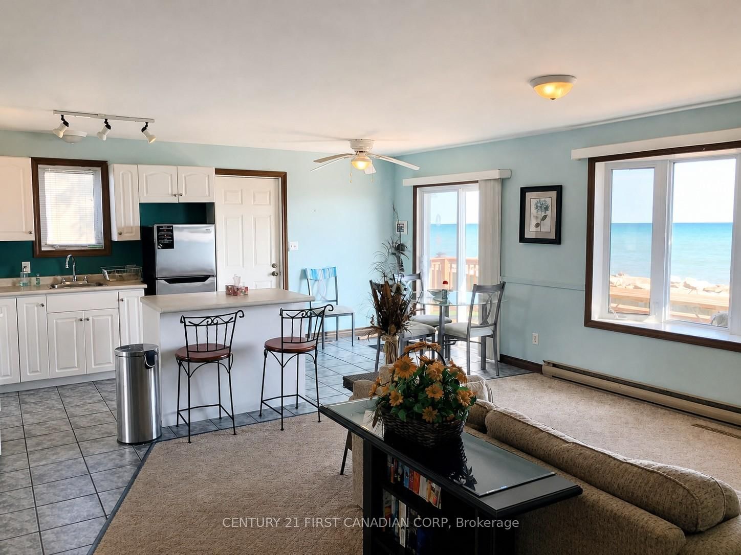 18008 Erie Shore Drive • Chatham-Kent, ON photo 4