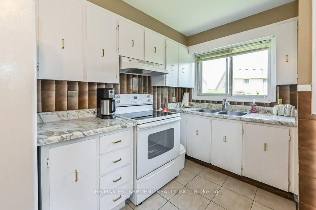 641 Limeridge Road E • Hamilton, ON photo 9