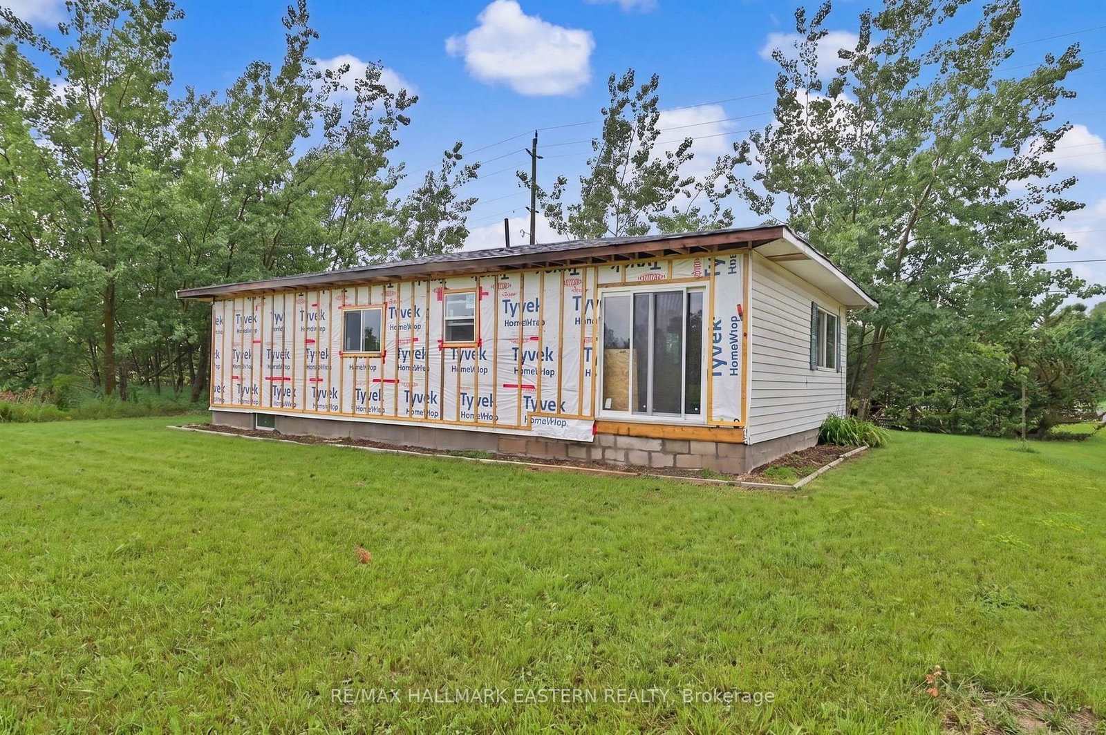 2260 Buckhorn Road • Selwyn, ON photo 4