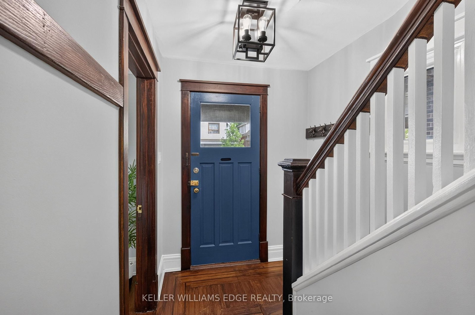 147 Melrose Avenue N • Hamilton, ON photo 2