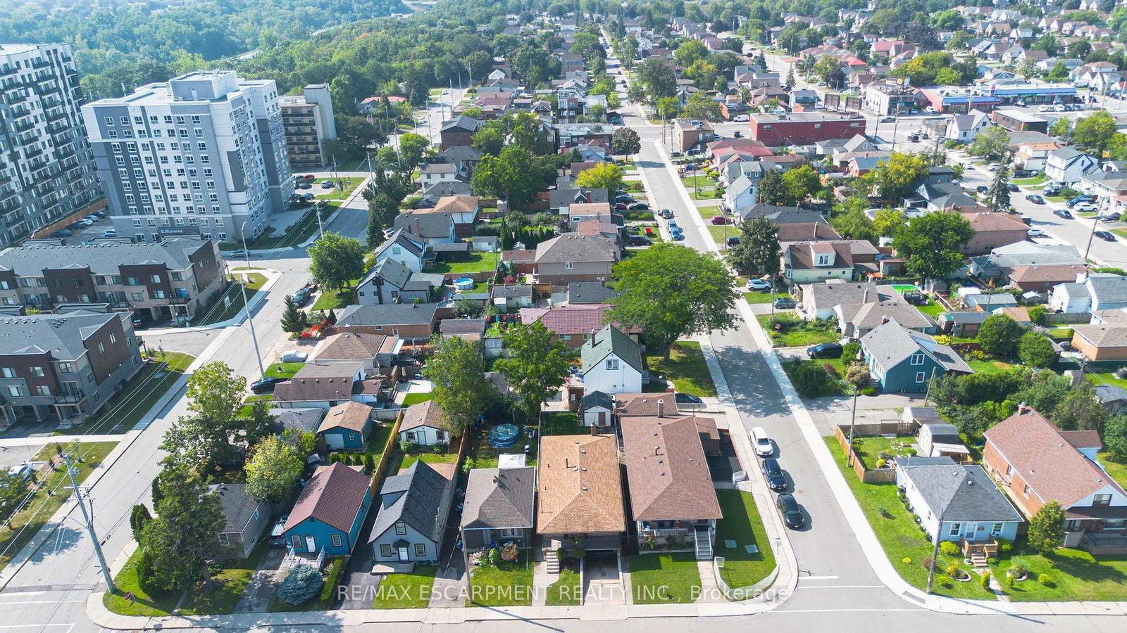 1894 Main Street E • Hamilton, ON photo 37