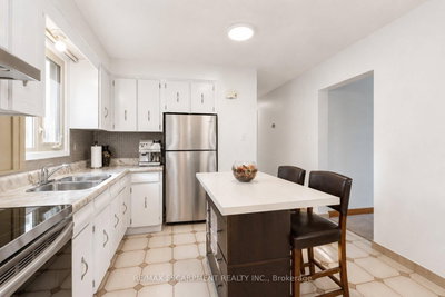 1894 Main Street E • Hamilton, ON photo 9