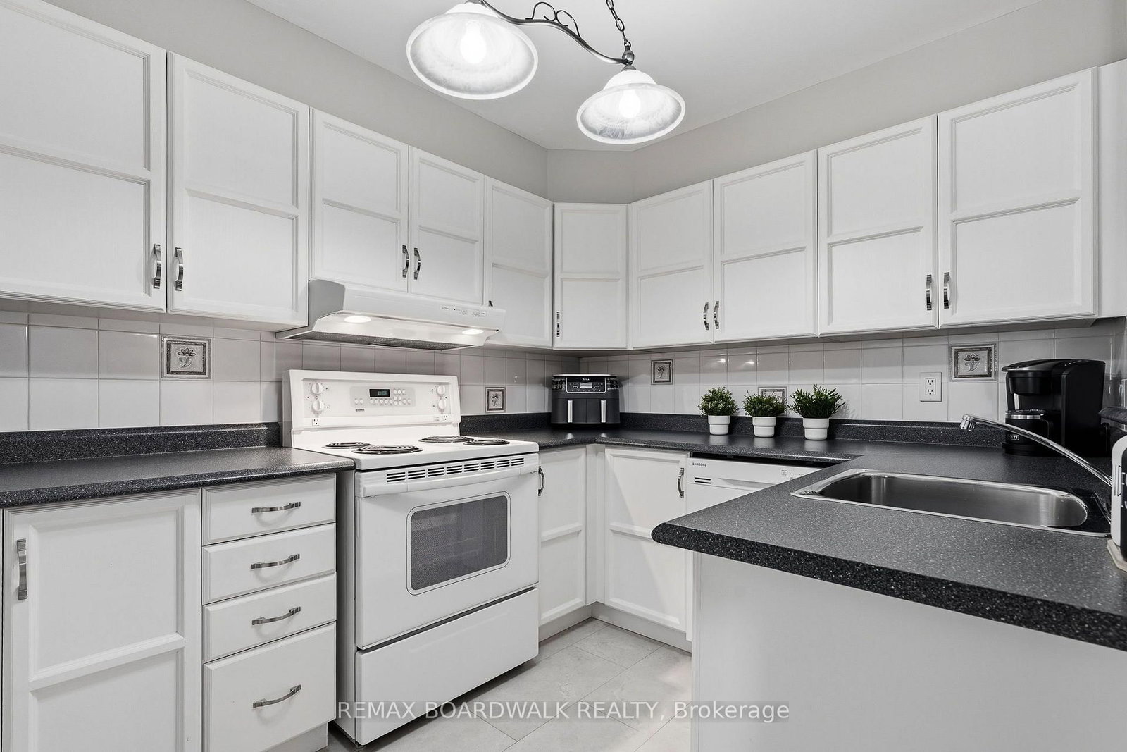 1760 Cabaret Lane • #209 • Orleans, ON photo 13
