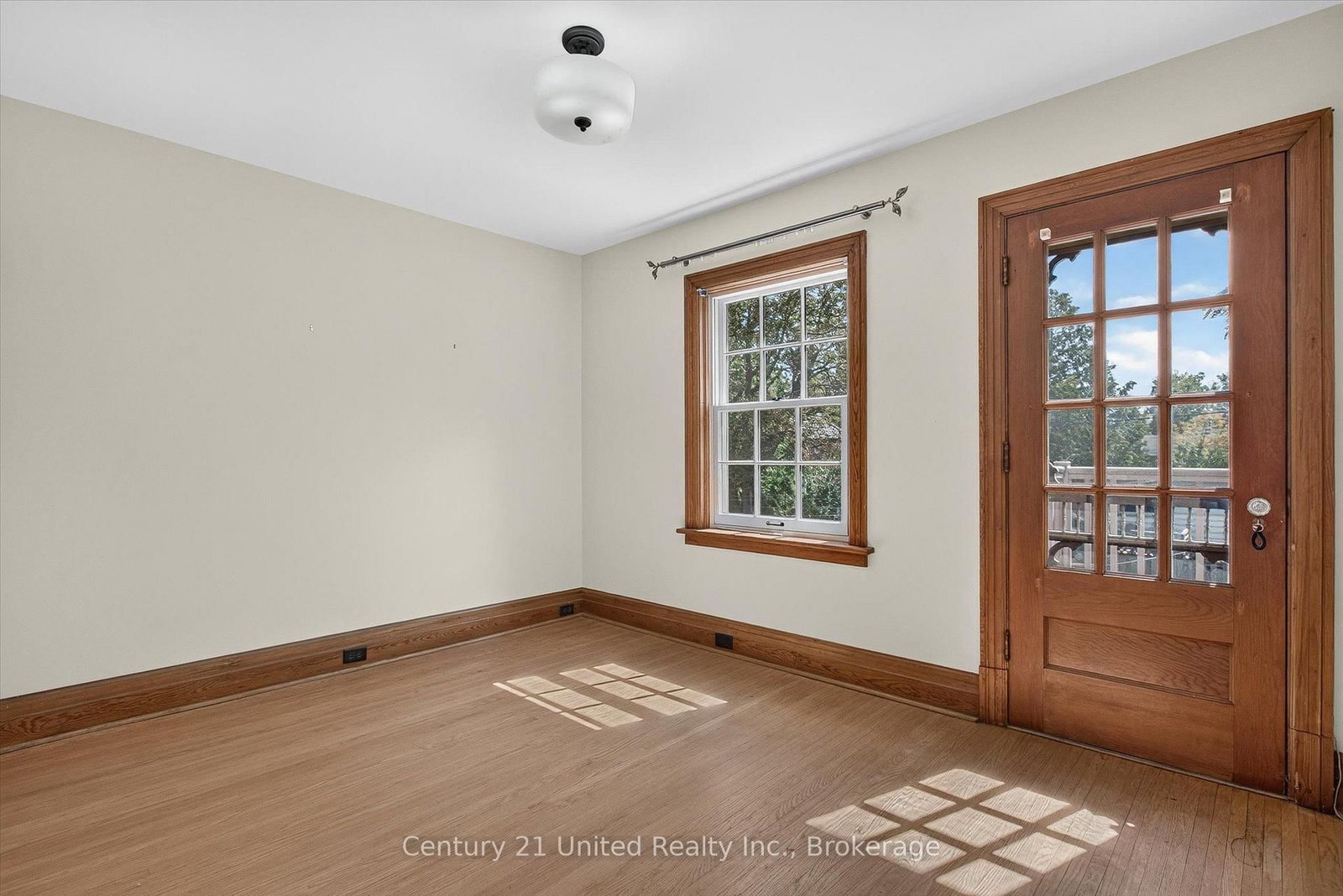 627 Gilmour Street • Peterborough, ON photo 29