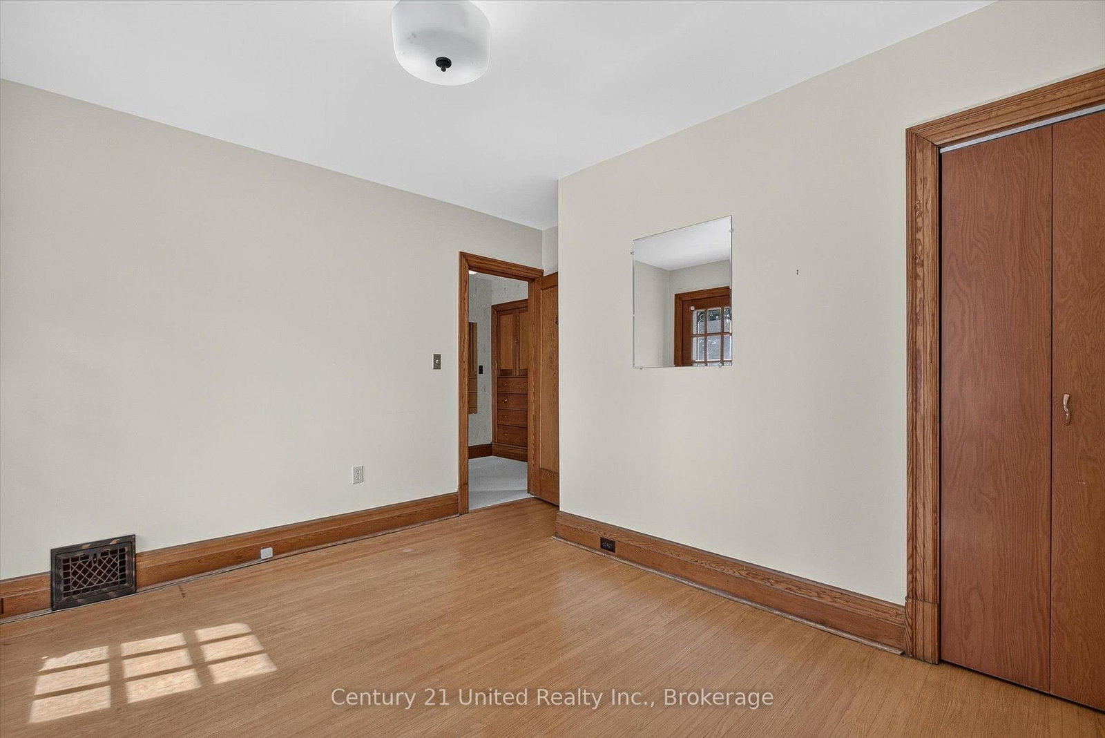 627 Gilmour Street • Peterborough, ON photo 31