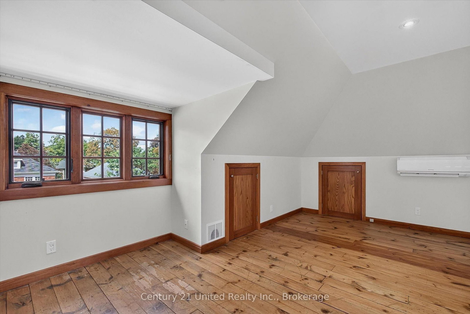 627 Gilmour Street • Peterborough, ON photo 38