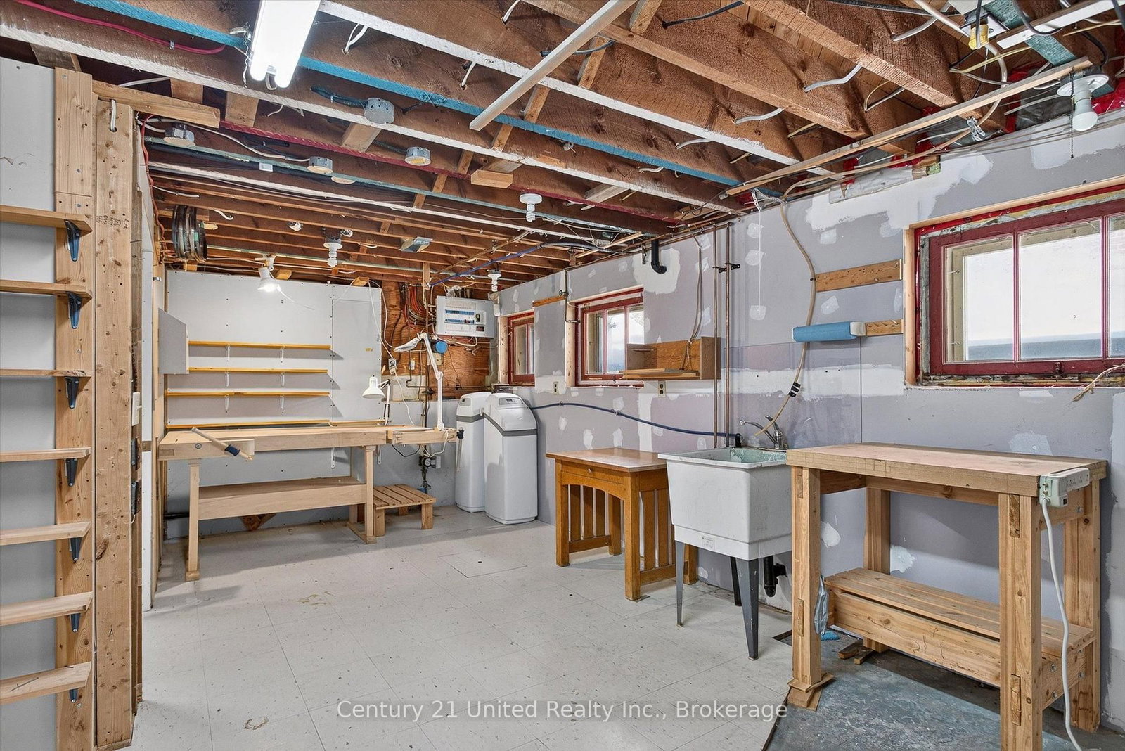 627 Gilmour Street • Peterborough, ON photo 43