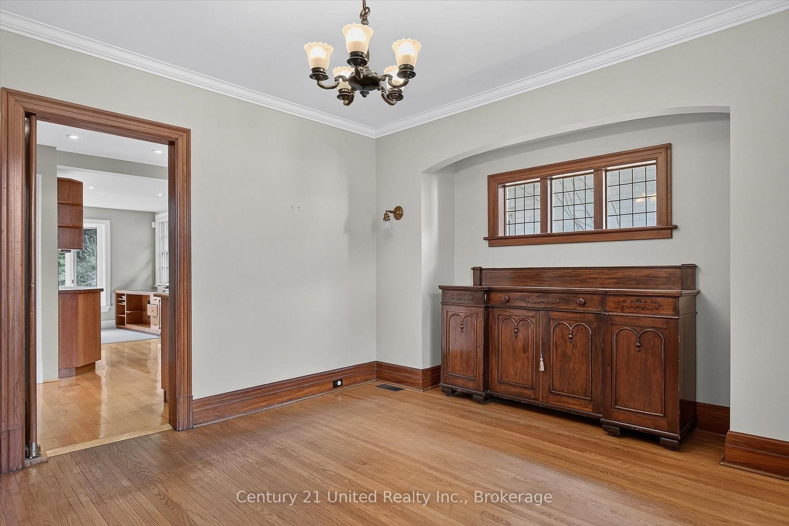 627 Gilmour Street • Peterborough, ON photo 5