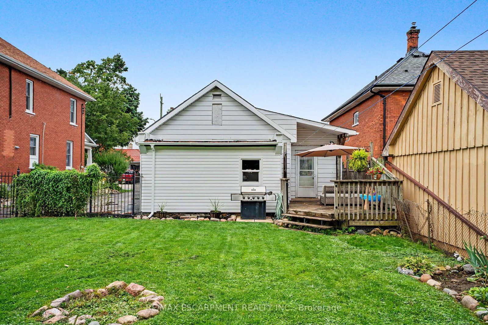 600 PEEL Street • Woodstock, ON photo 22
