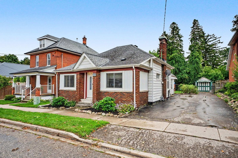 600 PEEL Street