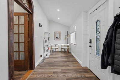 600 PEEL Street • Woodstock, ON photo 5