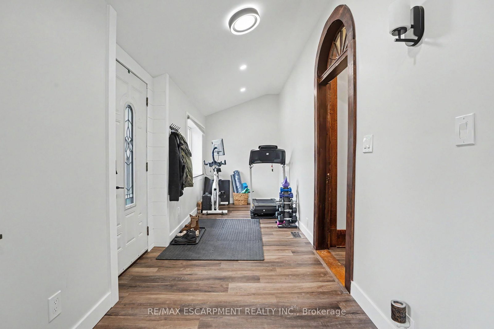 600 PEEL Street • Woodstock, ON photo 6