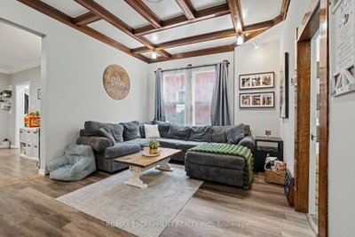 600 PEEL Street • Woodstock, ON photo 7