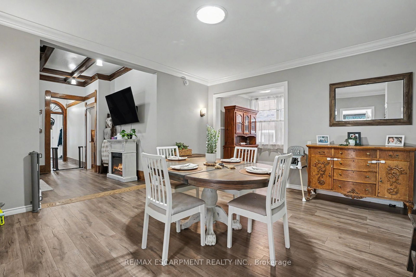 600 PEEL Street • Woodstock, ON photo 9