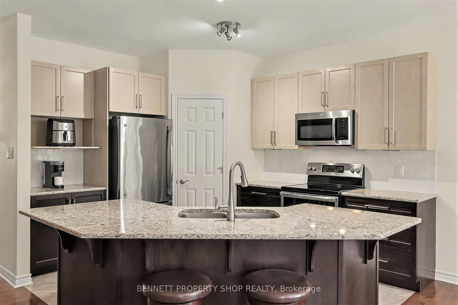 259 Shinny Avenue • Ottawa, ON photo 8