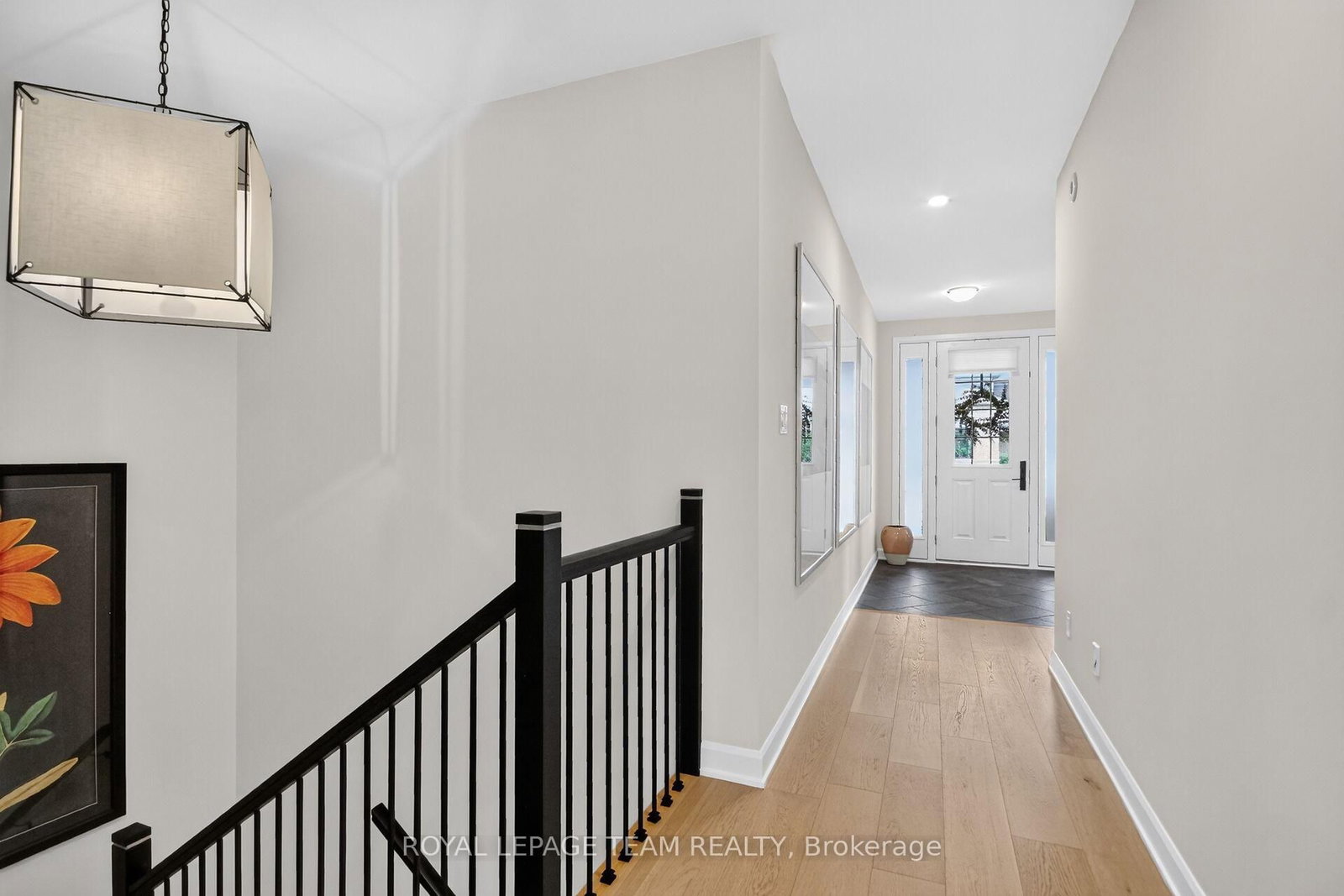 725 Coast Circle • Manotick, ON photo 4
