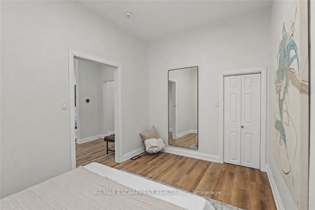 192 VICTORIA Avenue N • Hamilton, ON photo 16
