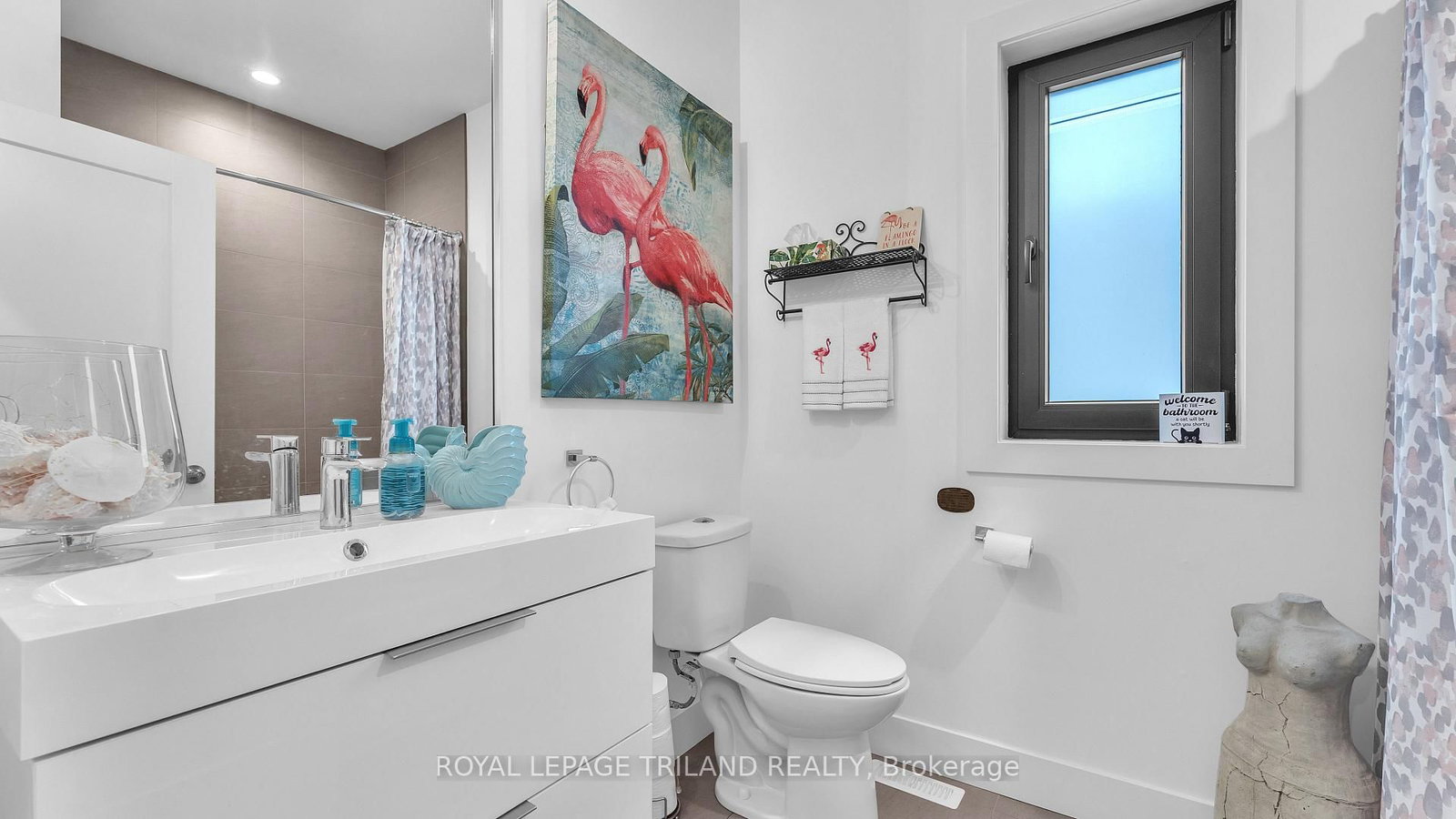 2400 Red Thorne Avenue • London South, ON photo 11