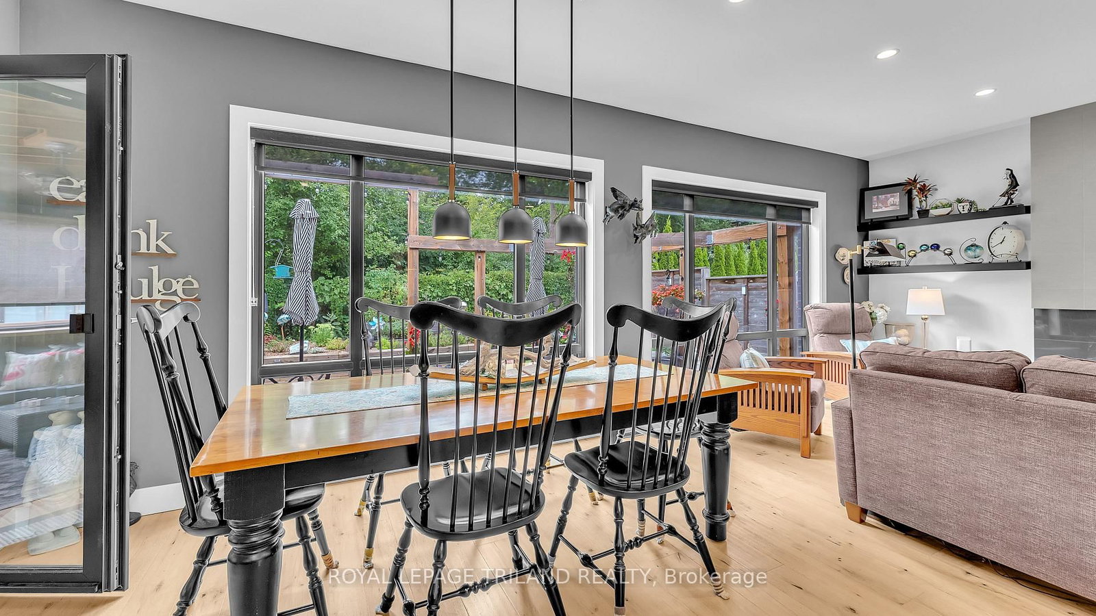 2400 Red Thorne Avenue • London South, ON photo 17