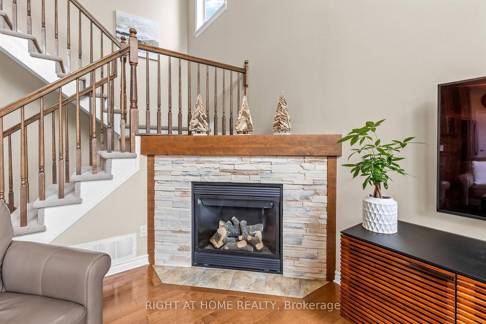 983 Fieldfair Way • Ottawa, ON photo 10