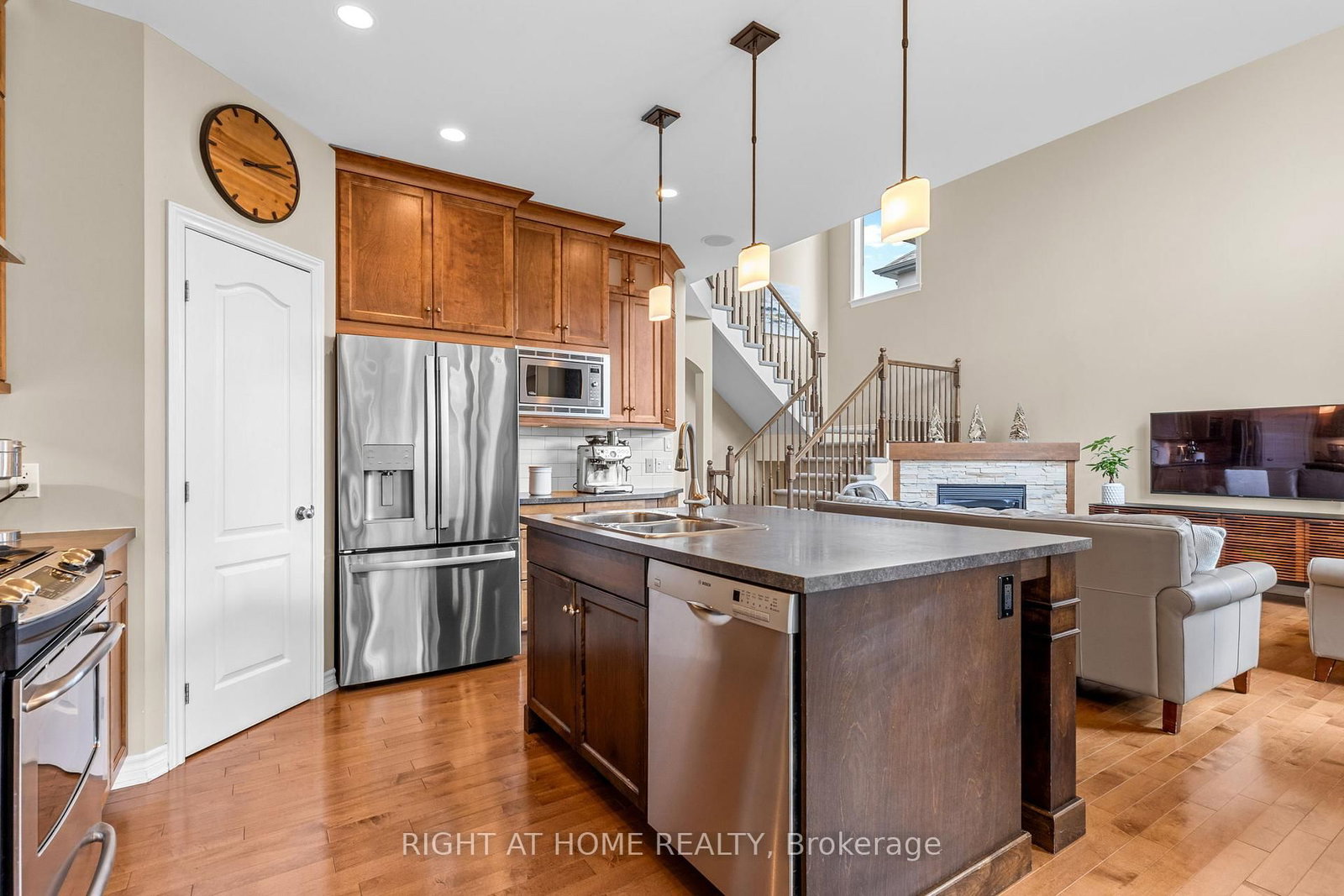 983 Fieldfair Way • Ottawa, ON photo 16