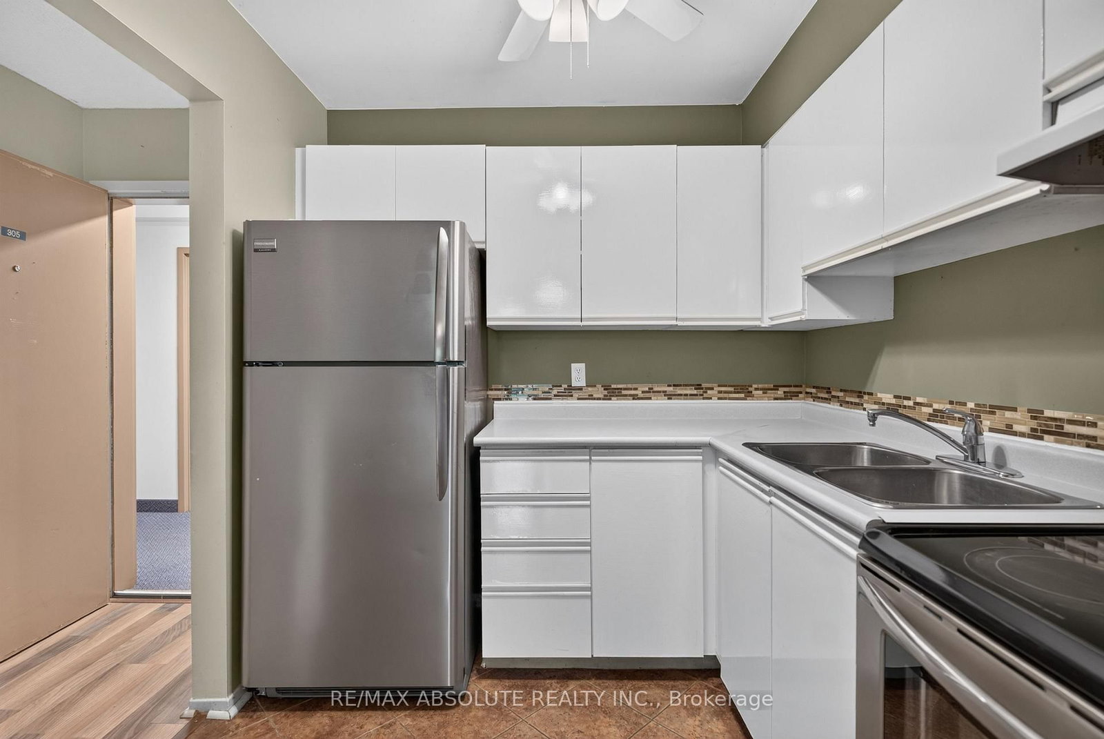 310 Kingsdale Avenue • #305 • Kingston, ON photo 5