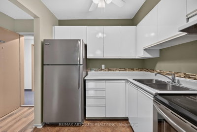 310 Kingsdale Avenue • #305 • Kingston, ON photo 5