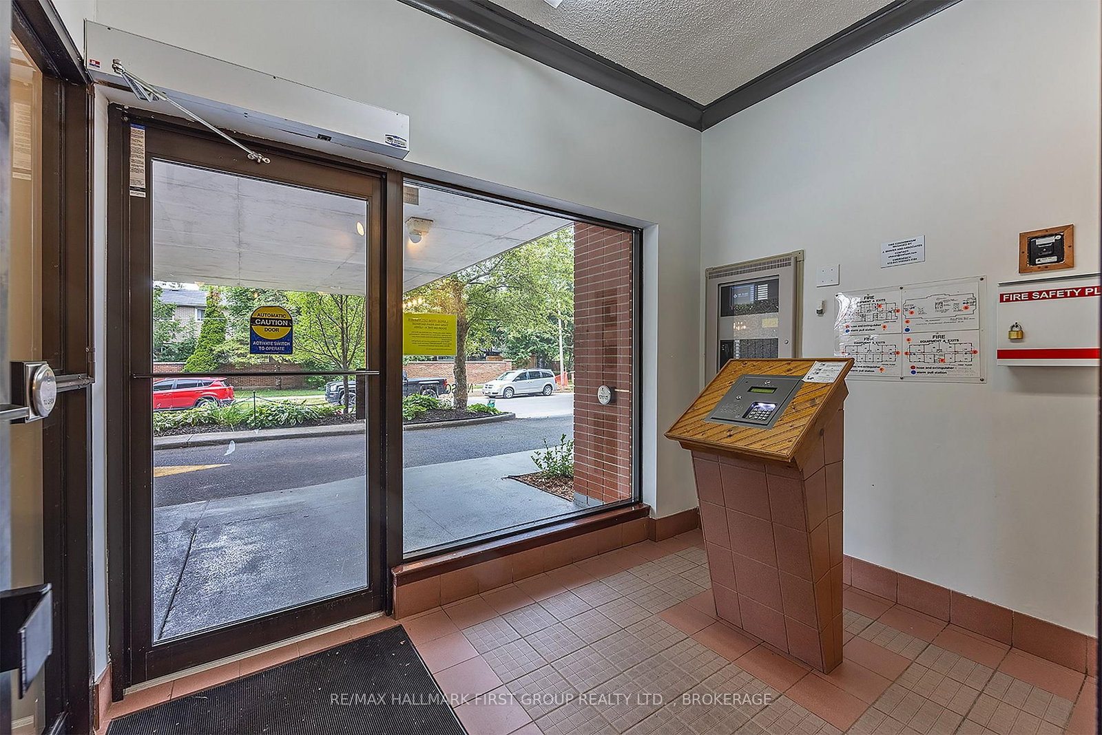 14 Greenview Drive • #204 • Kingston, ON photo 3