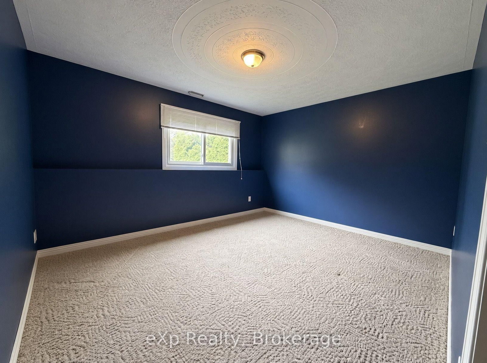 23 Willow Street • Brockton, ON photo 18