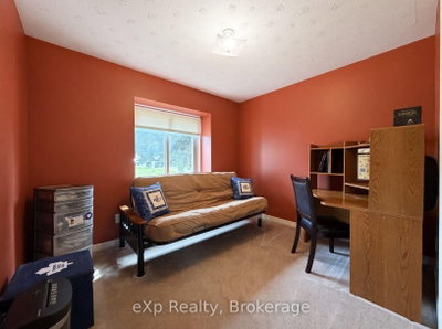 23 Willow Street • Brockton, ON photo 9