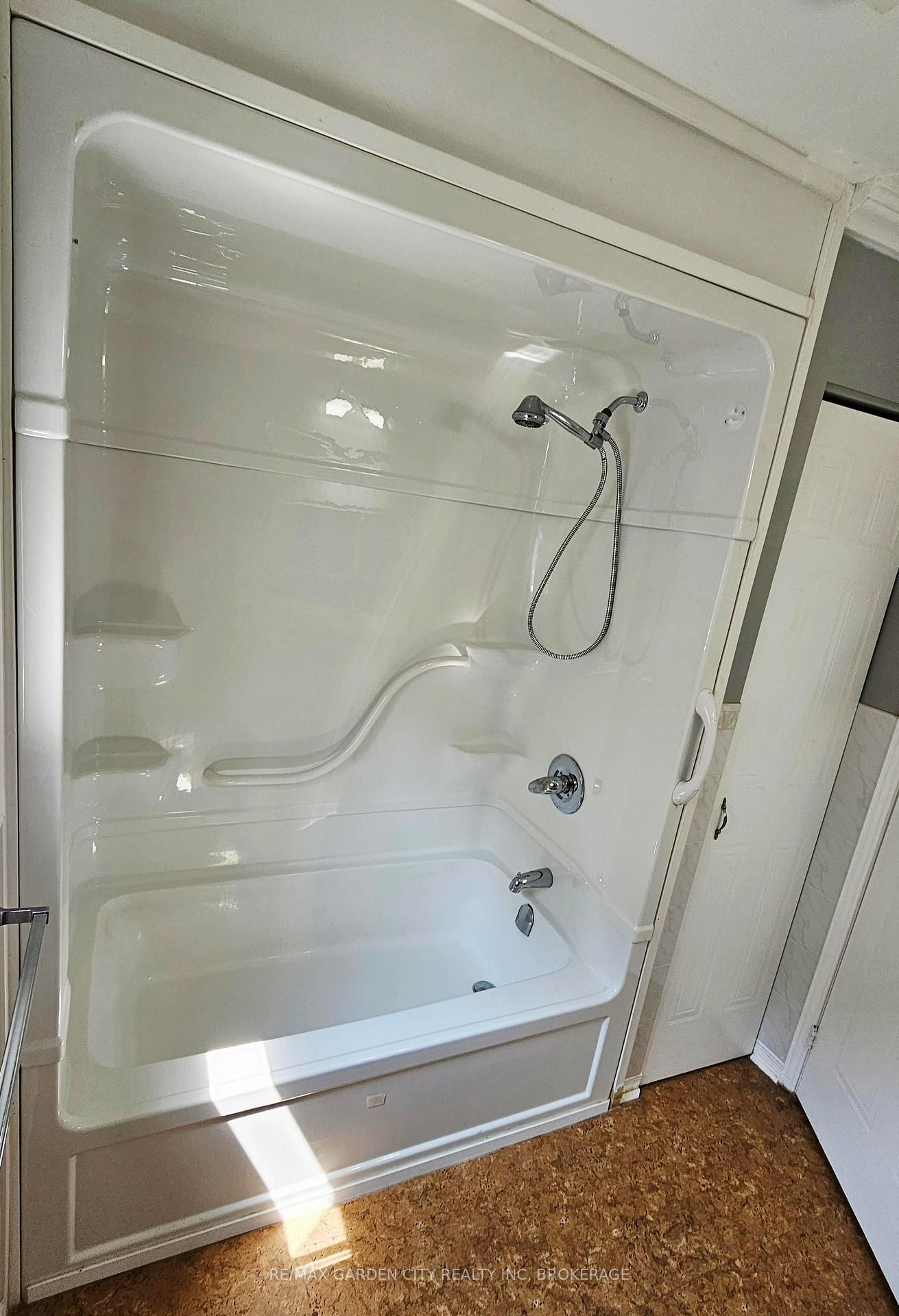 122 BUNTING Road • #45 • St. Catharines, ON photo 13