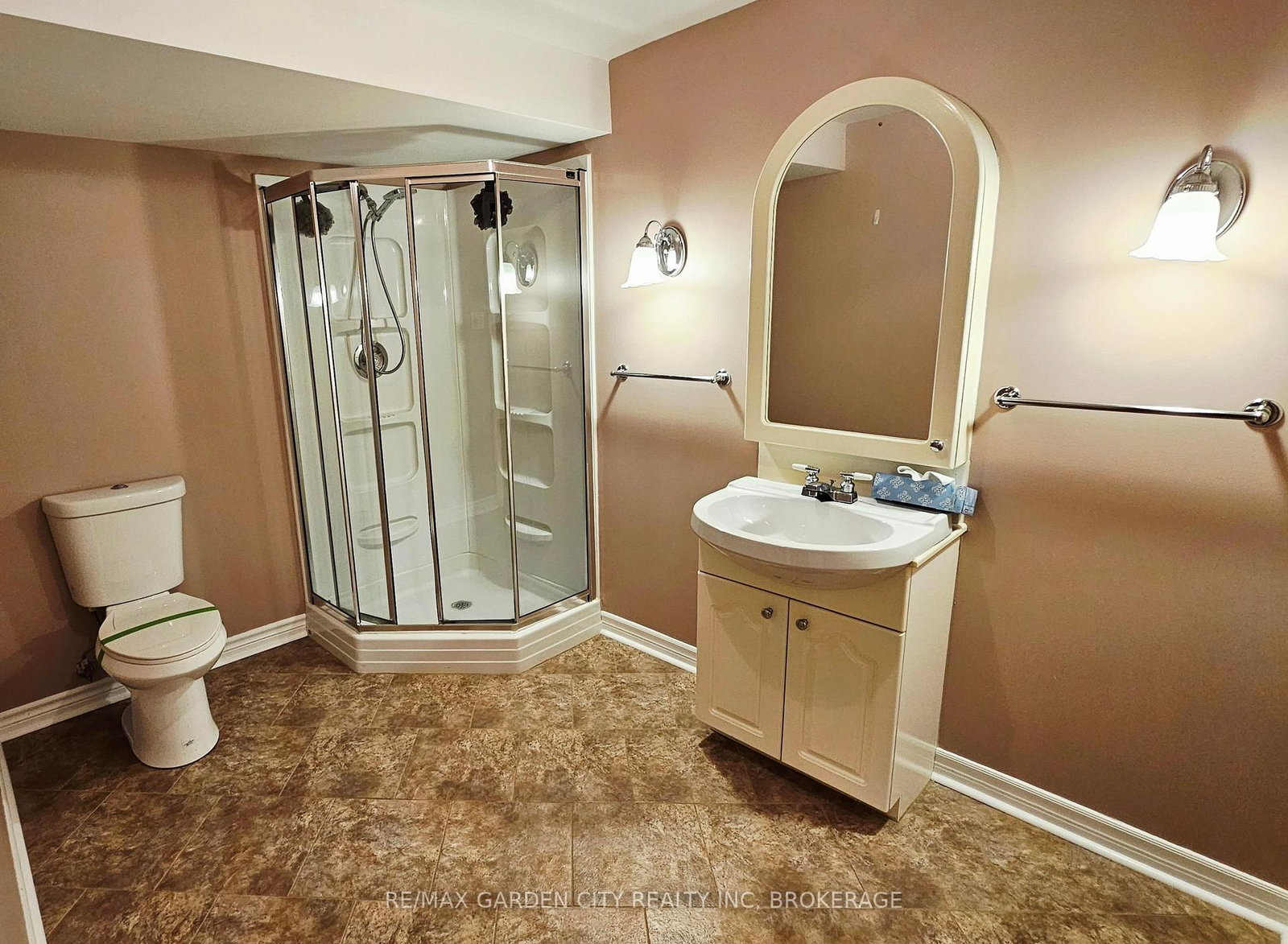 122 BUNTING Road • #45 • St. Catharines, ON photo 20