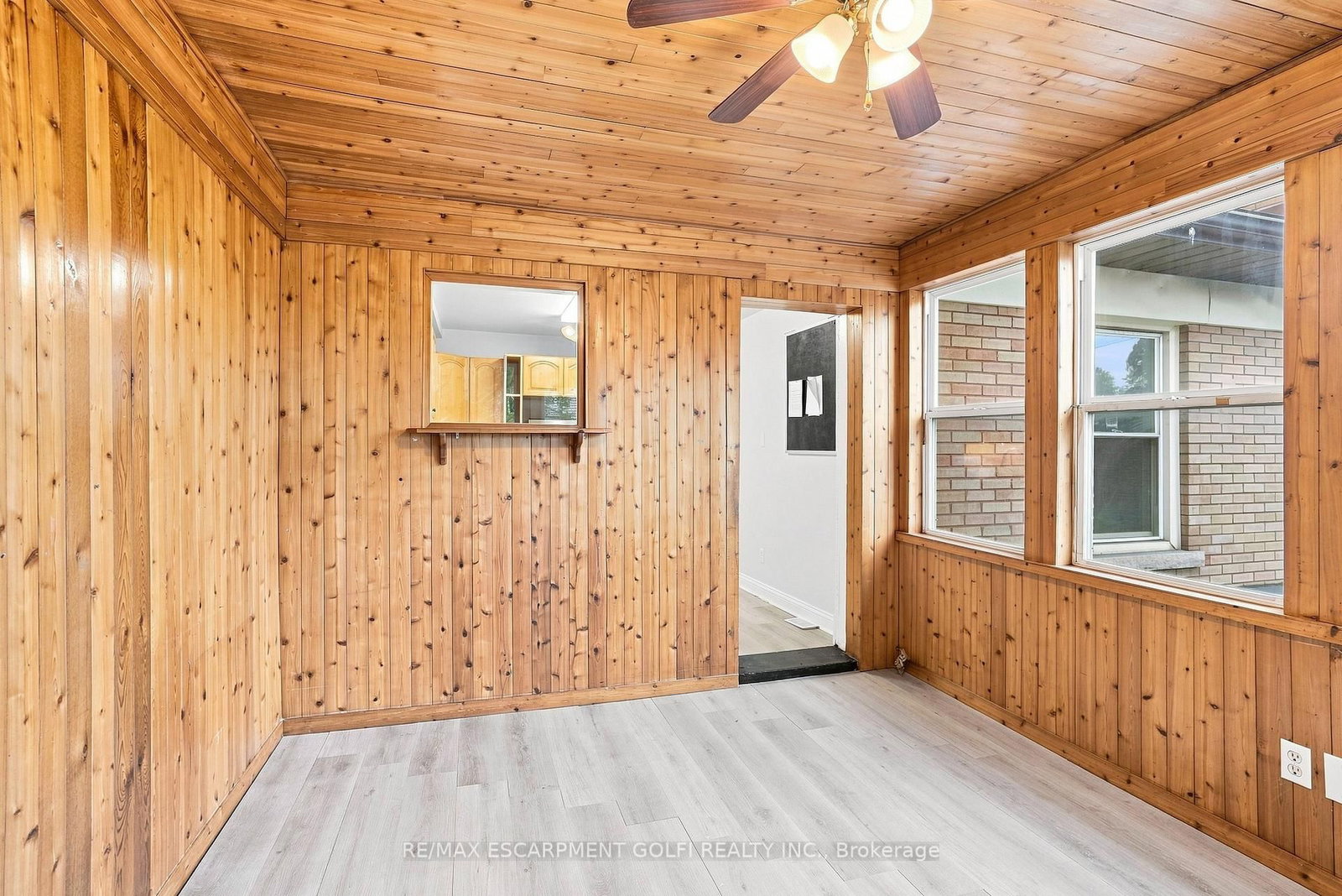 52 Kensington Avenue N • Hamilton, ON photo 25