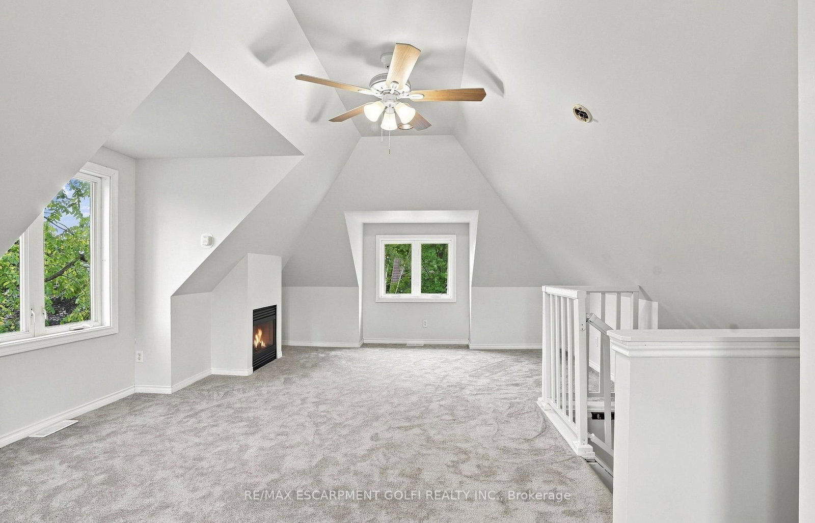 52 Kensington Avenue N • Hamilton, ON photo 26