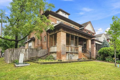 52 Kensington Avenue N • Hamilton, ON photo 3