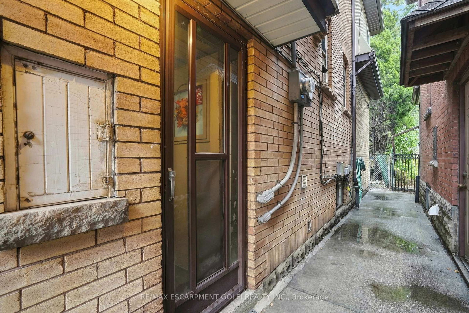52 Kensington Avenue N • Hamilton, ON photo 34