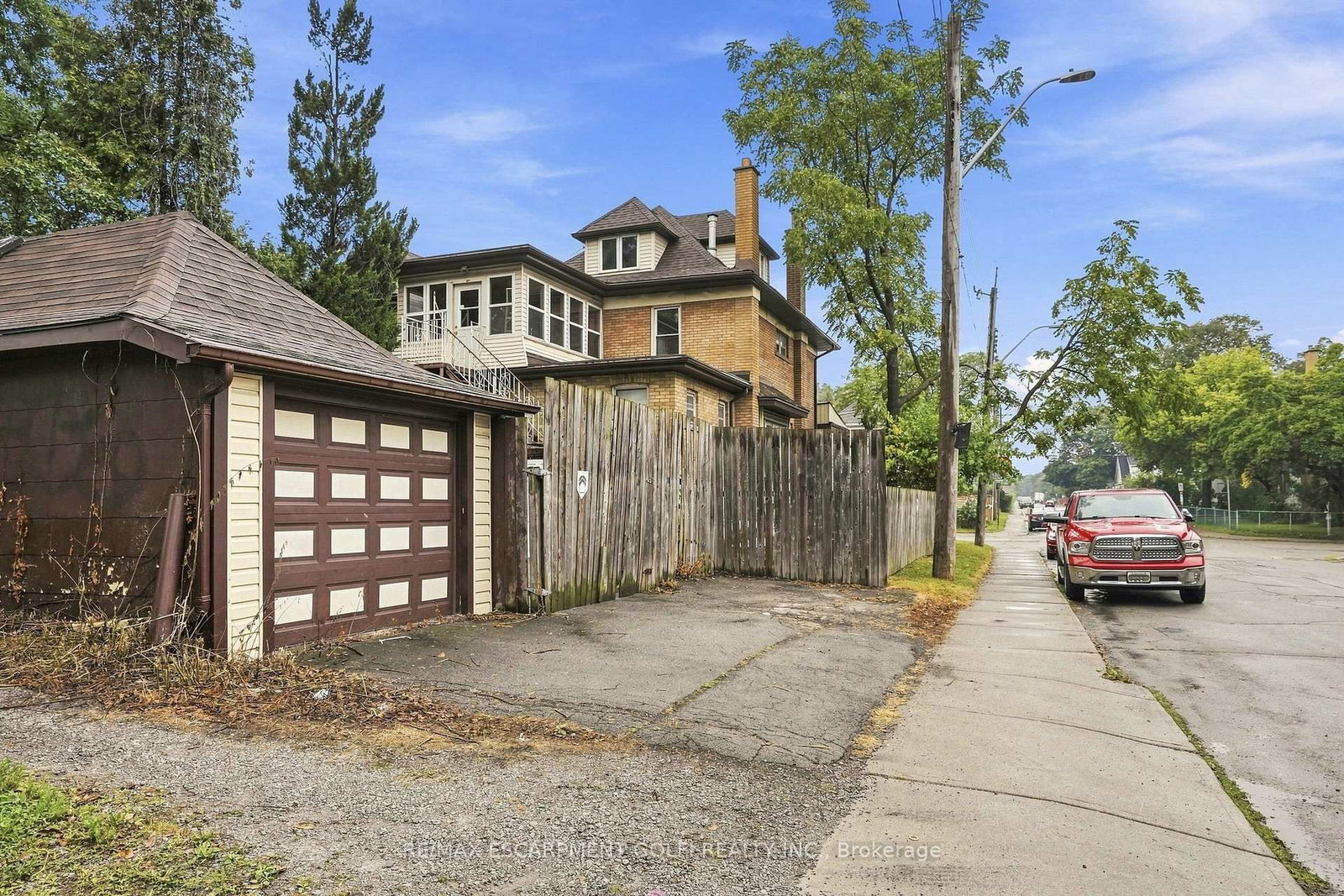 52 Kensington Avenue N • Hamilton, ON photo 36
