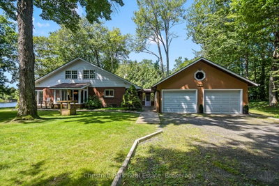 1019 Maplewood Road W • Bracebridge, ON photo 2