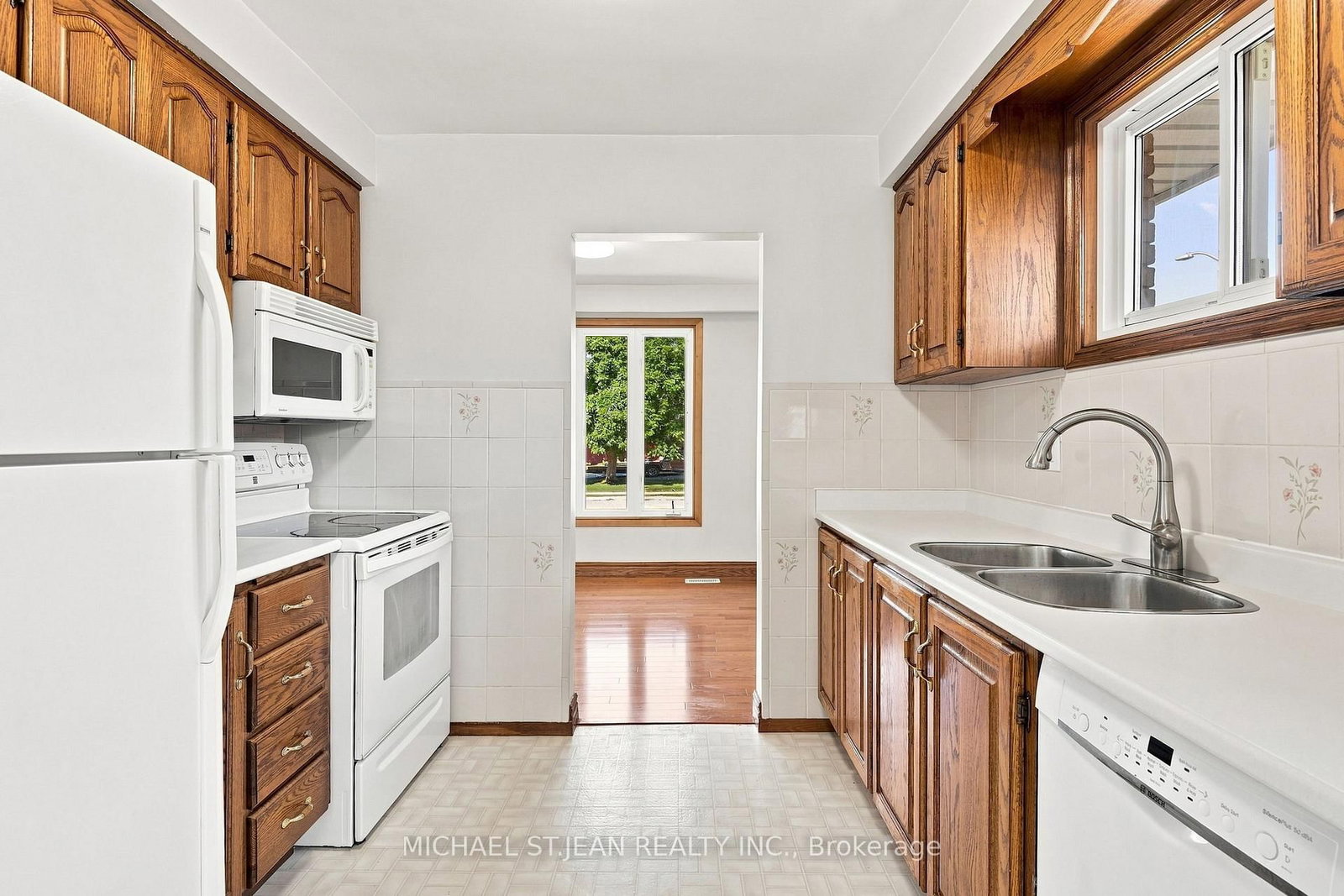 14 Green Forest Drive • Hamilton, ON photo 15