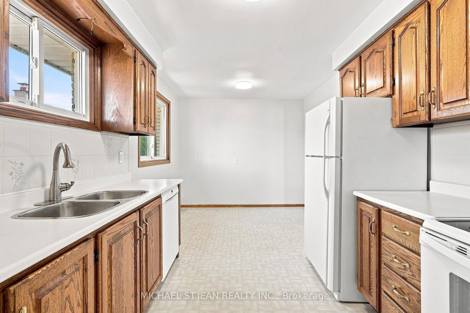14 Green Forest Drive • Hamilton, ON photo 16