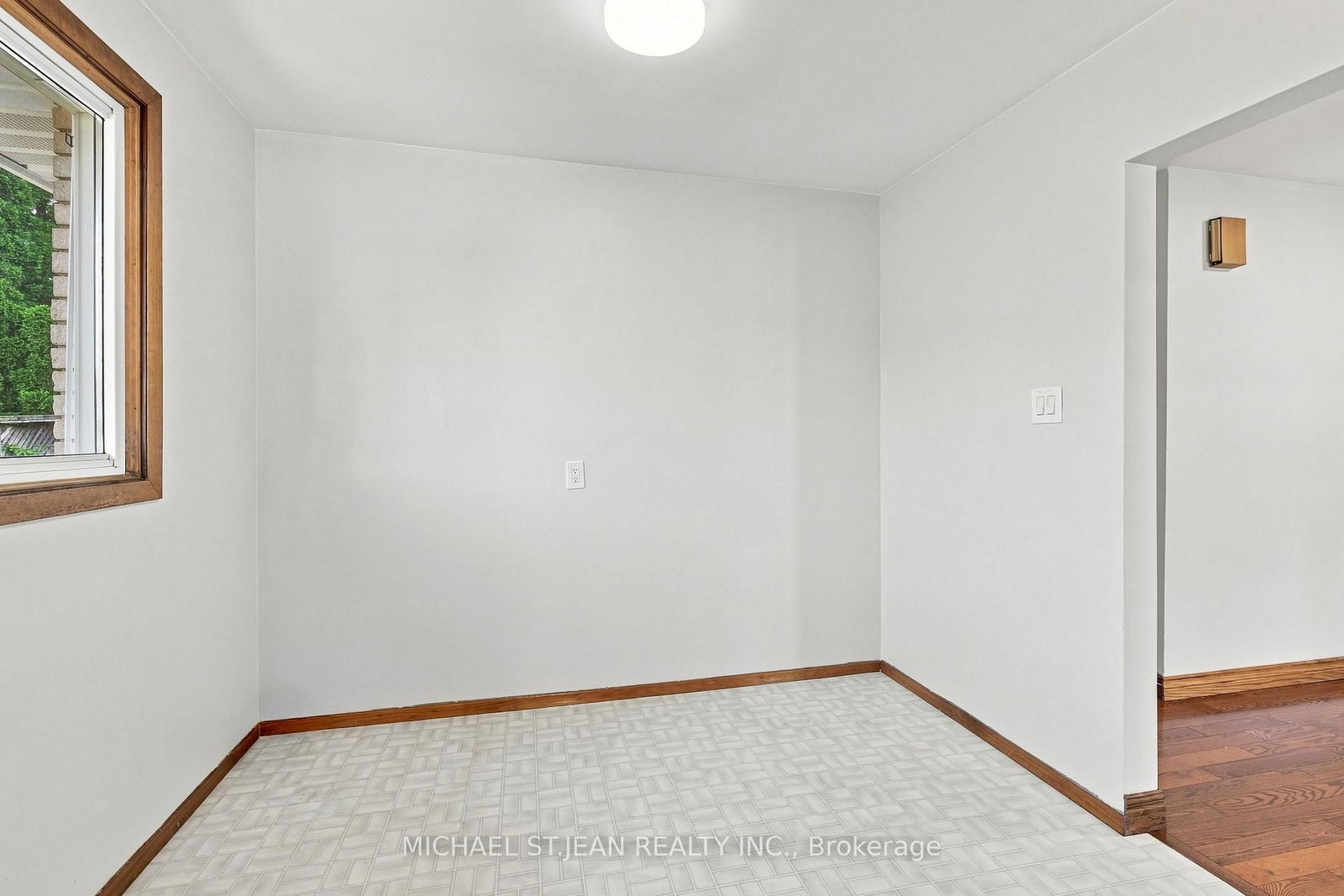 14 Green Forest Drive • Hamilton, ON photo 17