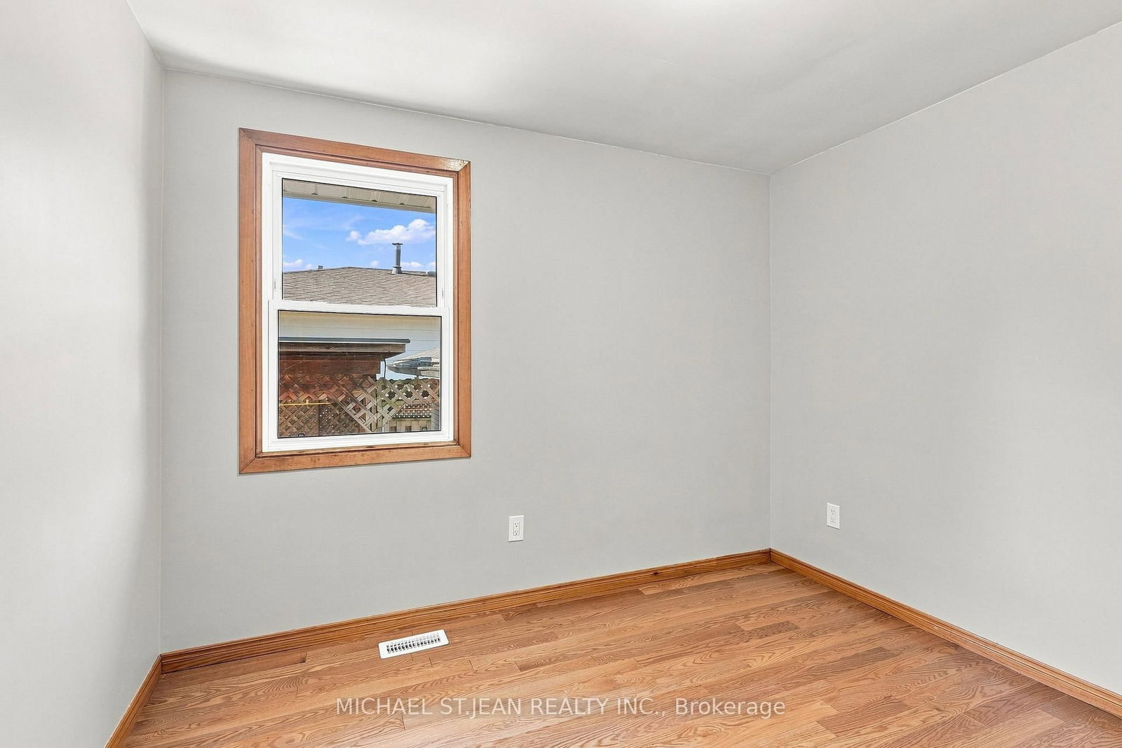 14 Green Forest Drive • Hamilton, ON photo 25