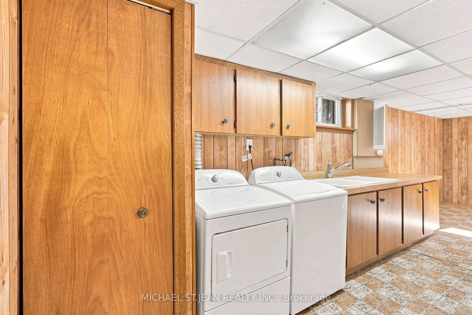 14 Green Forest Drive • Hamilton, ON photo 41