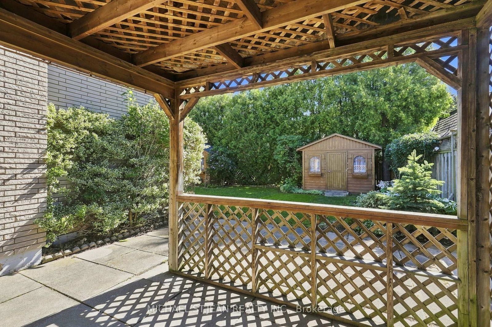 14 Green Forest Drive • Hamilton, ON photo 43