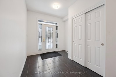 308 Freure Drive • Cambridge, ON photo 4
