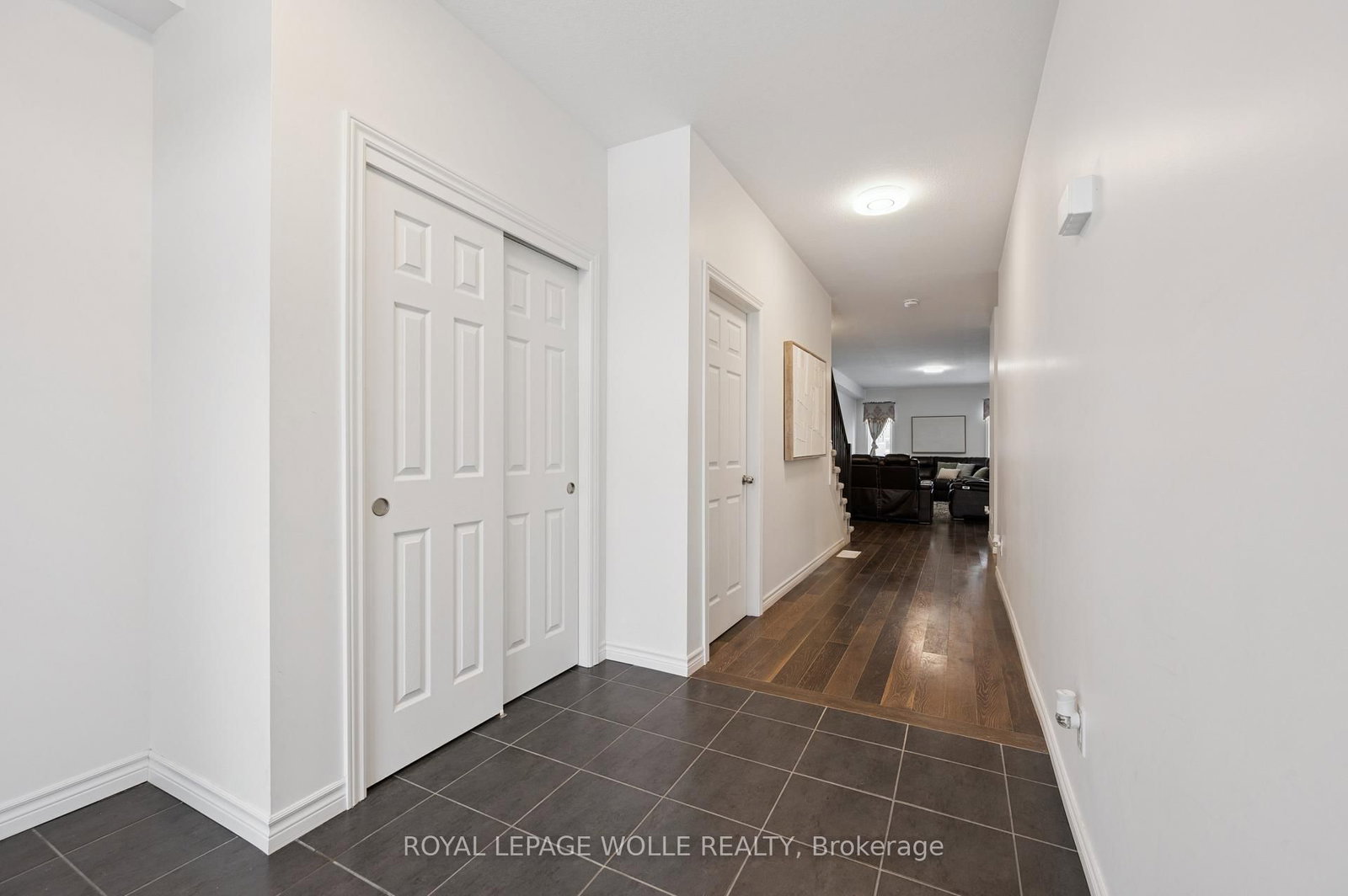 308 Freure Drive • Cambridge, ON photo 5