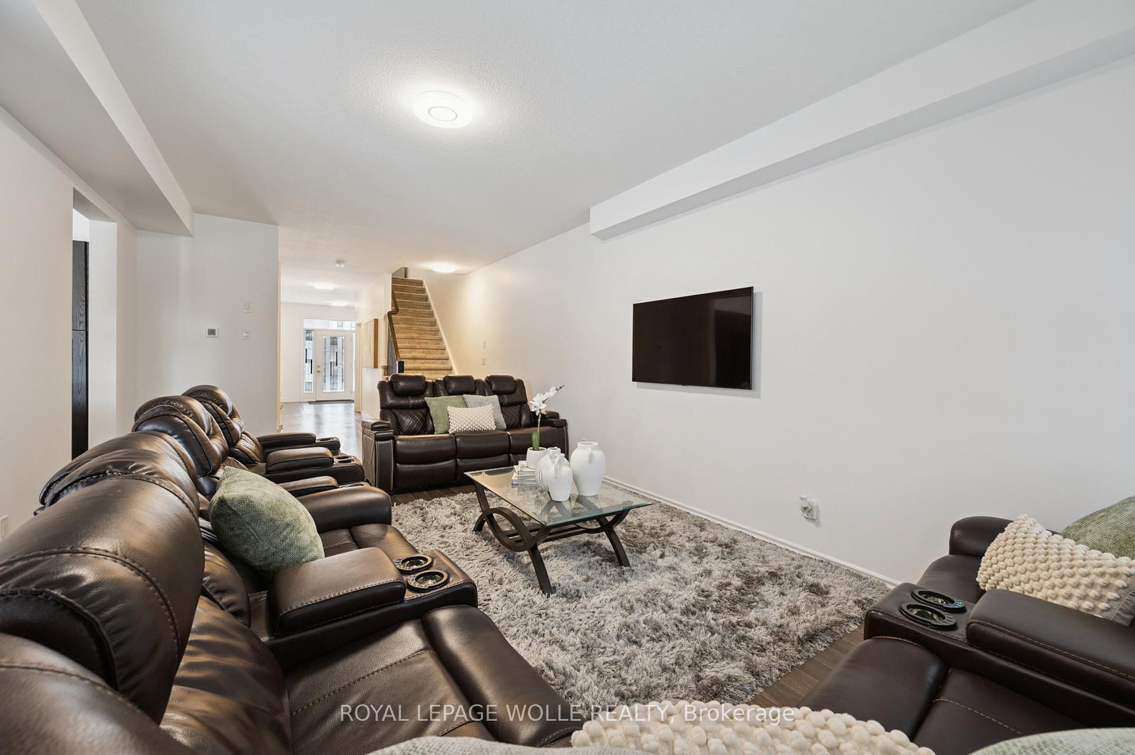 308 Freure Drive • Cambridge, ON photo 6