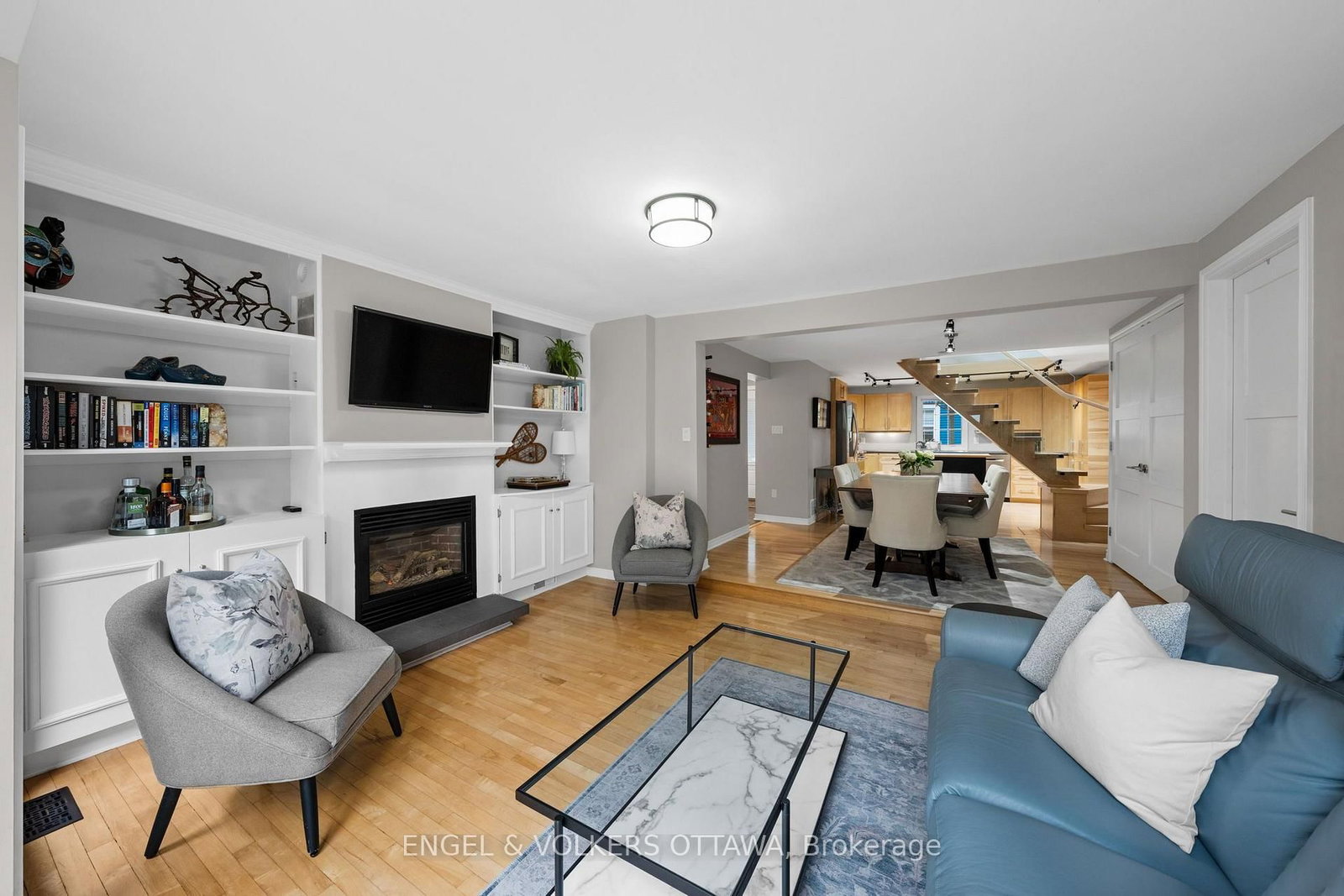 4 Avon Lane • Ottawa, ON photo 16